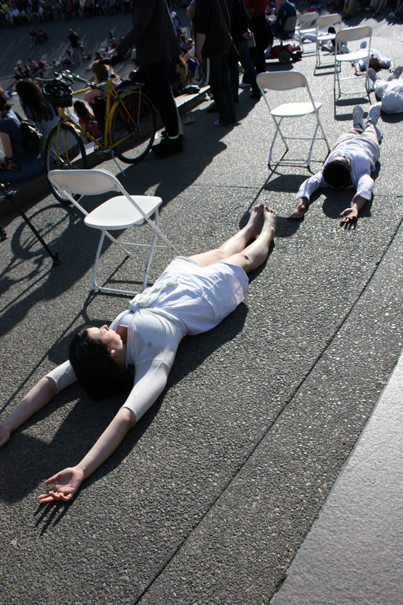 On Saturday hundreds of dancers gathered at the Seattle Center fountain to