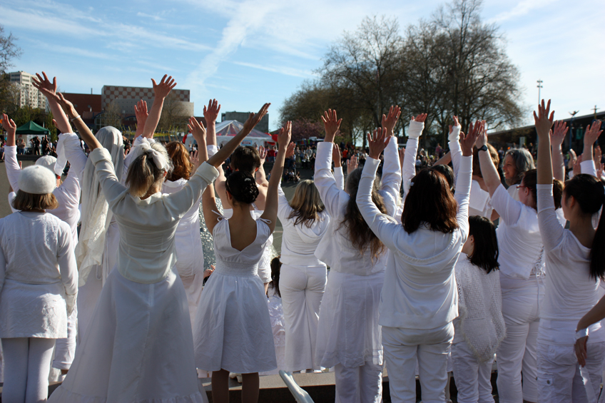 On Saturday hundreds of dancers gathered at the Seattle Center fountain to