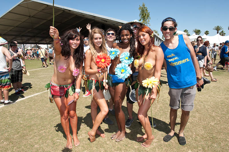 As temperatures broke triple digits at the Polo Fields, Coachella attendees had