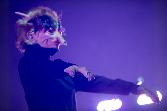 What the shit is that? Oh, it's M83.