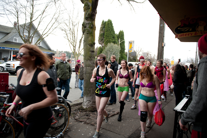 The sidewalks of Fremont were bustling with joggers decked out in their