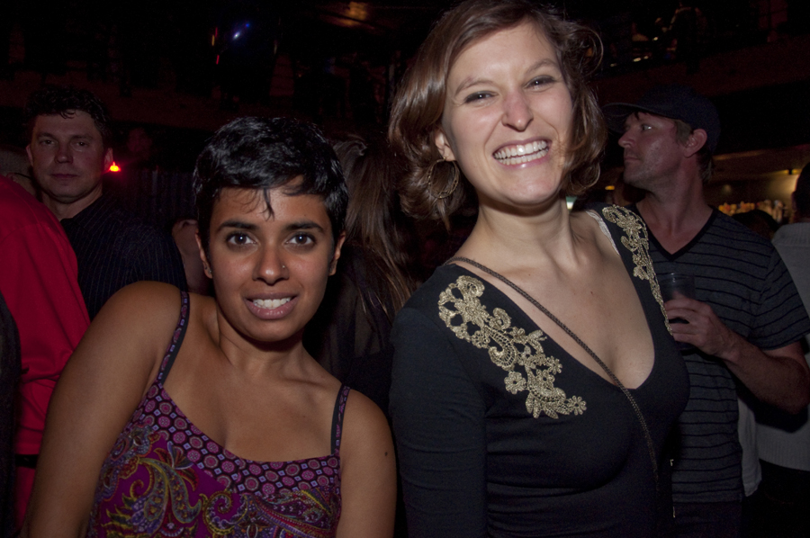 Rina and Robin having a blast. Robin's gold detailing was reminiscent of some of the King of Pop's shinier outfits.