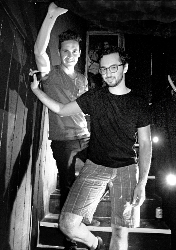 If you hold your arms above your head the blood will rush to your biceps and make them look bigger. Girls, don't fall for this.