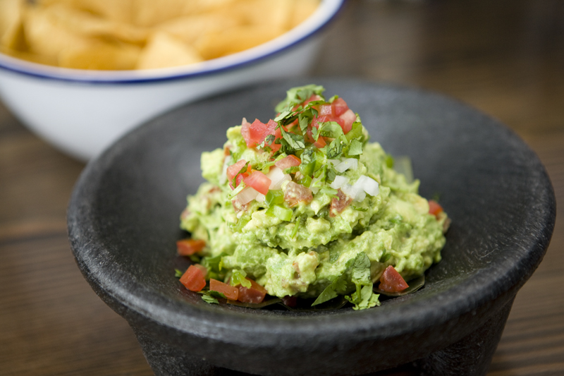 Hanna Raskin says the guacamole is flamboyantly fresh. How's the salsa? Read on.