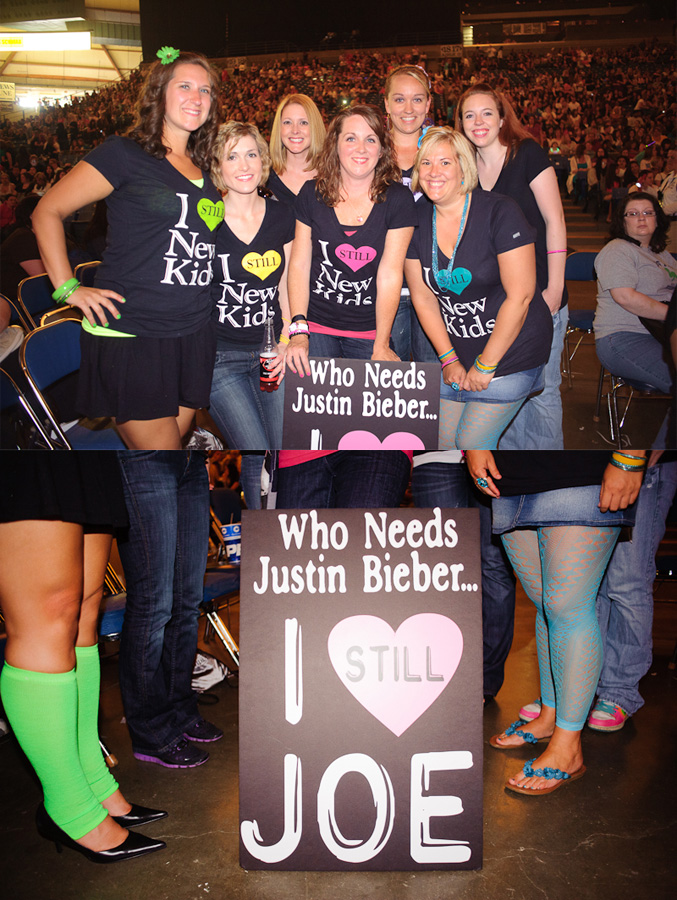 Angie Dixon said My first NKOTB concert was in 1990 and I'm love with them! - her friends Kami Betker, Sara Reid, Brenda Mymeyer, Amy Rockenstein, Angela Pelletti (happy 30th birthday!),  and Nicole Thompson agree.