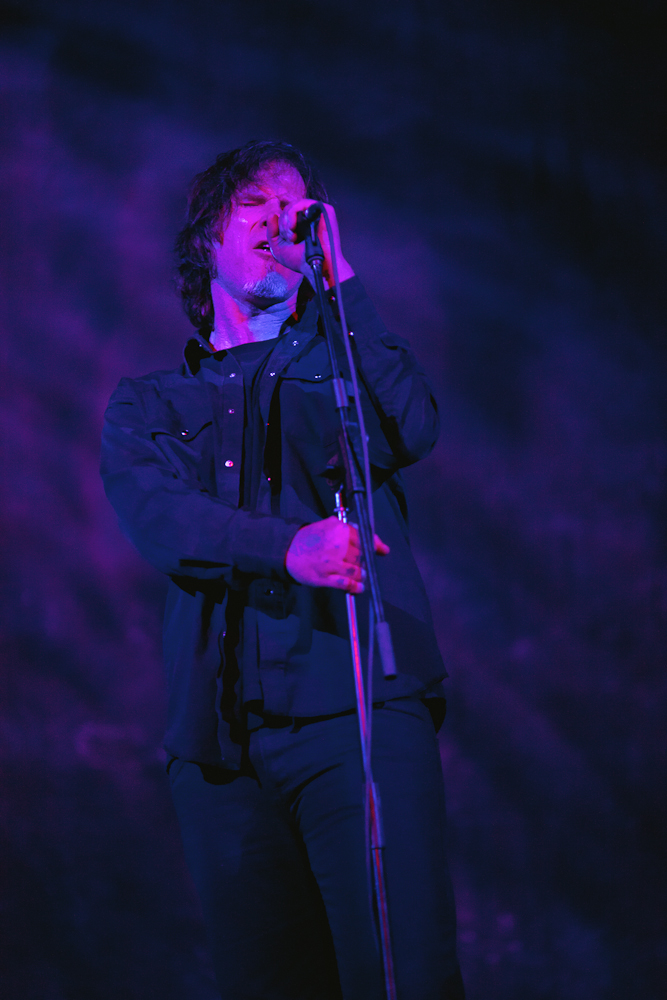 The hand tattoo: one of Lanegan's many.