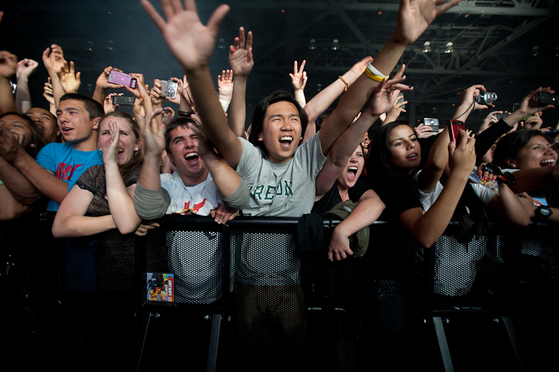 If you stretch far enough you might be graced with Cudi's aura.