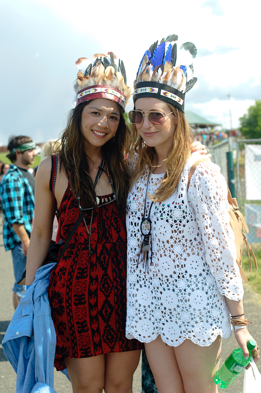 The headdress: perfect companion to the breezy summer dress