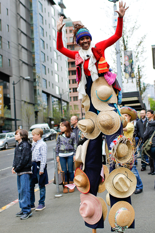 Cinco de Mayo got a lot brighter last night when Nick Cave
