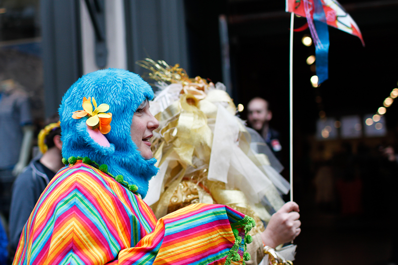 Cinco de Mayo got a lot brighter last night when Nick Cave
