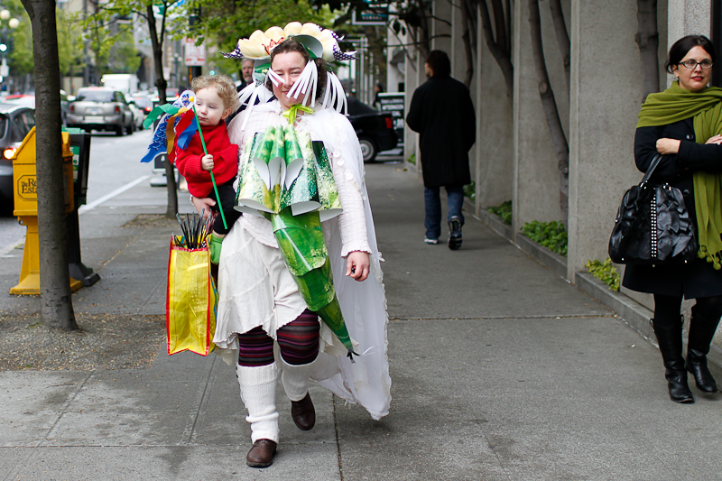 Cinco de Mayo got a lot brighter last night when Nick Cave