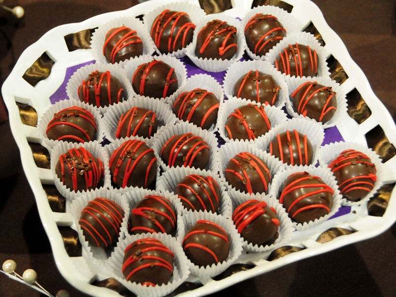 Food and wine fans stuffed their gullets yesterday at Taste Washington, one