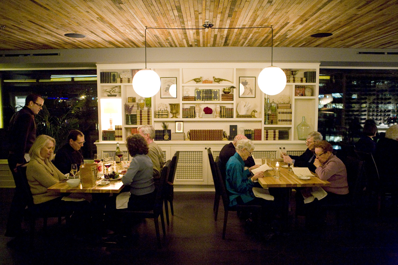 Someone needs to come to this to my shelves