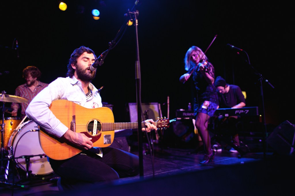 Jon Russell of The Head and The Heart, with Charity Thielen on the violin