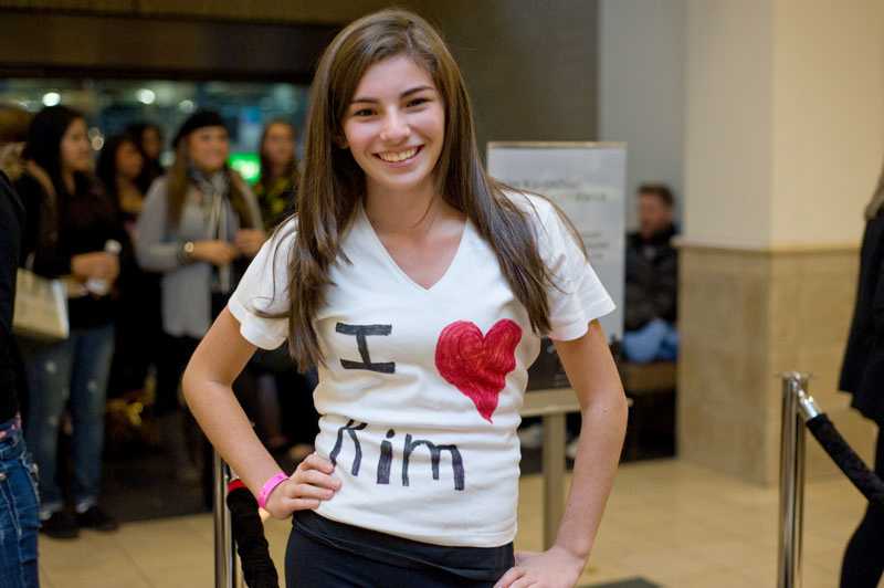 Kim Kardashian made an appearance at the Bellevue Square Nordstrom yesterday and