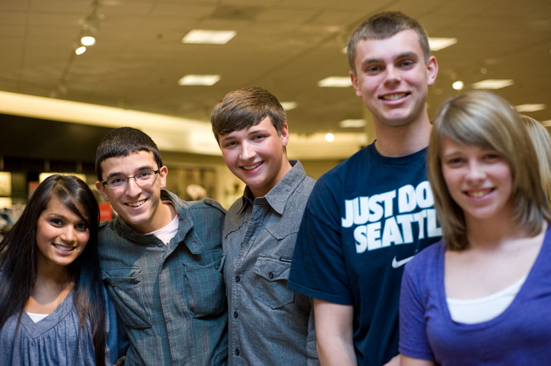 Kim Kardashian made an appearance at the Bellevue Square Nordstrom yesterday and