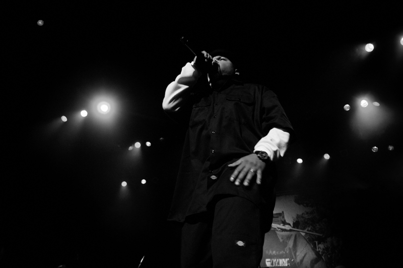 Snoop Dogg and Ice Cub lit up the Paramount last night. Fo'