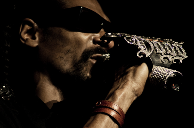 Snoop Dogg and Ice Cub lit up the Paramount last night. Fo'