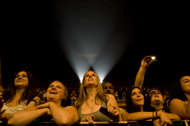 Snoop Dogg and Ice Cub lit up the Paramount last night. Fo'