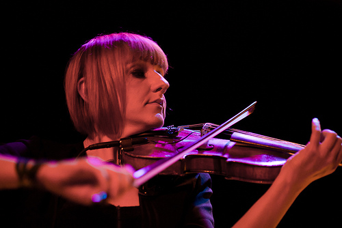 On Friday, July 9, Carissa's Wierd played a onetime reunion show at