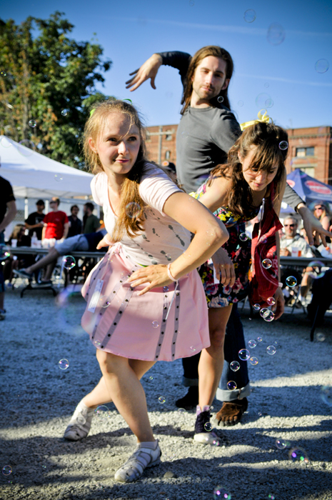 The sun finally came out to grace artists and art lovers at