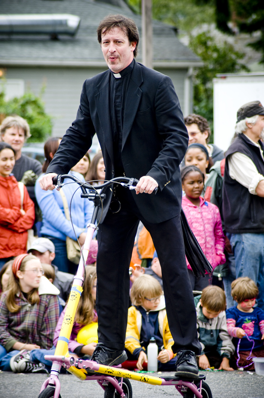 Look at all these sinners! Good thing I have my pink and yellow scooter thing to catch them all.