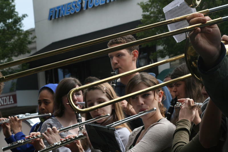 Kicking off the set with the baddest rendition of Tainted Love ever.