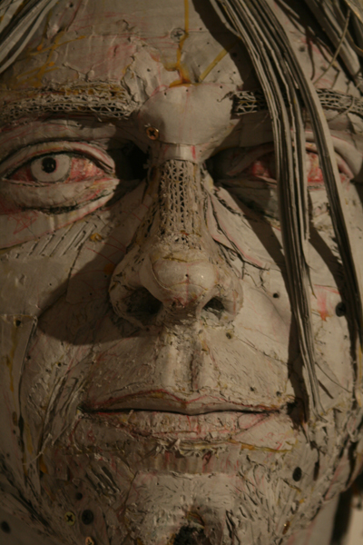 Show centerpiece: bust by Scott Fife.