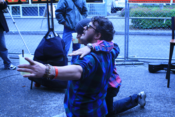 The rain did little to dampen the spirits of Cinco de Drinko