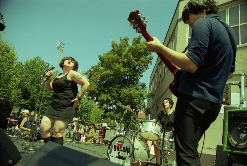 July 2001 A -- A Olympia's The Gossip perform at Capitol Hill Block Party 2001.