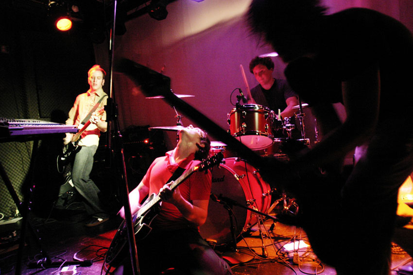 The Divorce play Manhattan's Lower East Side at Piano's on tour with The Turn On's.