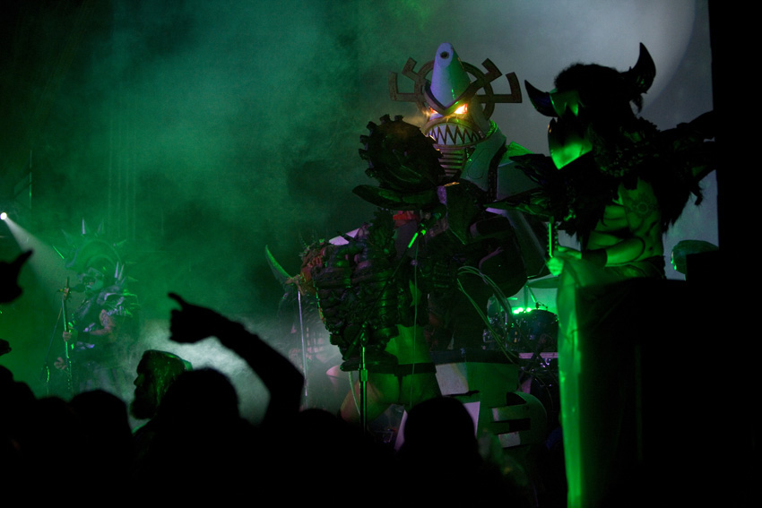 Super Techno Destructo makes an appearance.