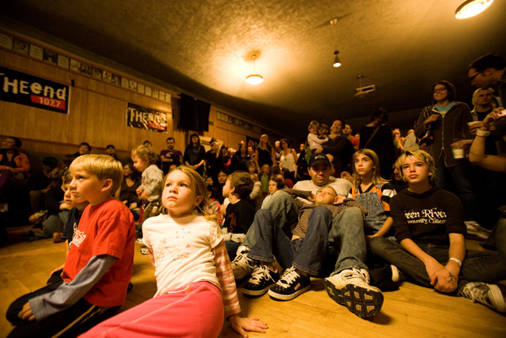 The Recess Monkey fans who stayed to watch Visqueen.