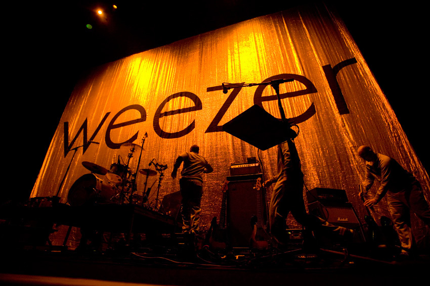 Weezer take the stage.