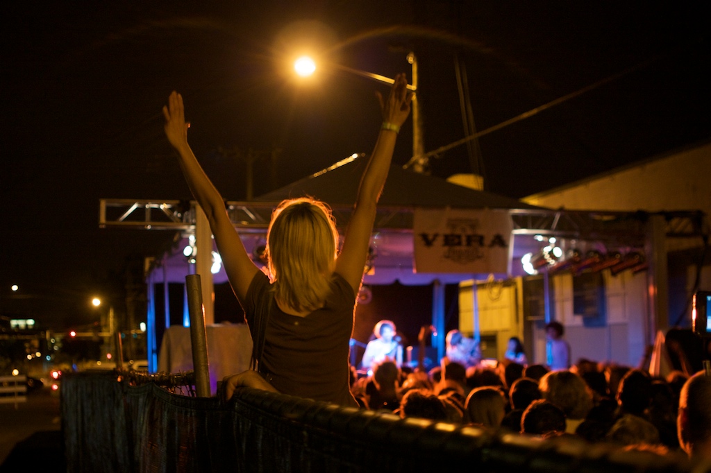 Starfucker had enthusiastic fans at the Vera stage on Friday.