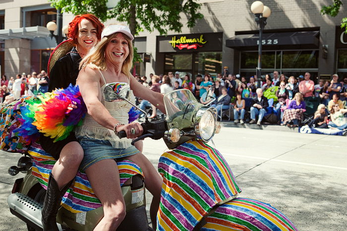 Dykes on Bikes opened the parade.
