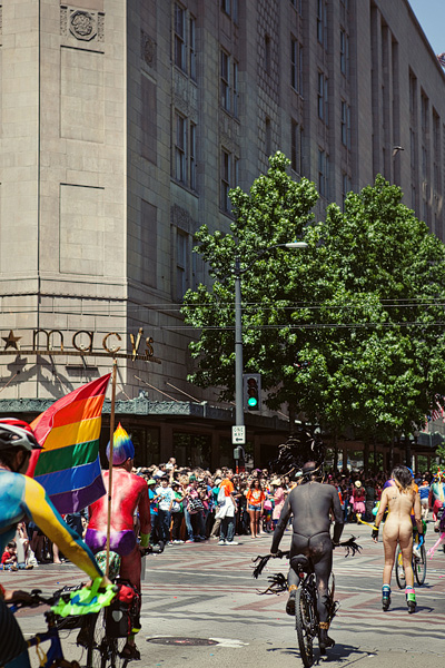 Seattle's nude cyclists!