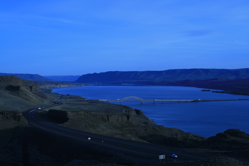 Across the river, you can get one hell of a look at the Columbia and Vantage from the Wild Horses Monument.