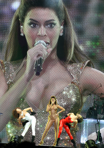 Beyonce brought Sasha Fierce to KeyArena on Wednesday April 1, and we