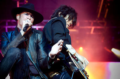 Bumbershoot: Three-Sentence Review of the Stone Temple Pilots: STP was a half hour late, but it was worth it. Scott WeilandaE™s still got it, still a ridiculous rock star. These guys are ages removed from the flannel-coated 90s but their set inspired nostalgia amongst everyone who accompanied me to the show. On this first reunion tour, they stuck to the hits aE“ material mostly from Purple and Core but that doesnaE™t mean the set was devoid of innovation, WeilandaE™s the only singer IaE™ve seen who uses a bullhorn on top of a microphone for distortion. Pretty dope.