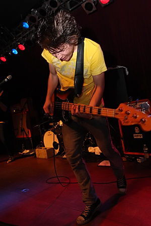 An indie-rock concert wouldn't be complete without a little thrash.