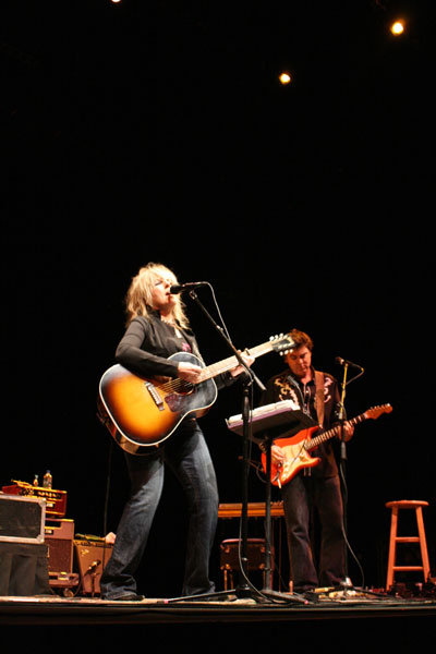 With apologies to Vince Vaughn, Lucinda Williams concerts are like pizza, baby: