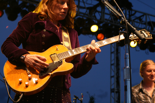 The husband and wife played a rare show in the same band,