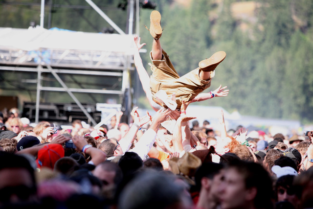 Pemberton Fest Wrap-Up: Petty, Jay-Z, Death Cab, Canada, Sheep, and Dust: Jay-Z performed Sunday, July 27 at Pemberton Fest in Pemberton, B.C. The festival ran from Friday, July 25 through Sunday.