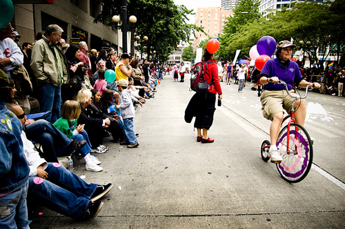 Bears, Obama fans, Sisters, and others turned out for Seattle's Pride Parade,