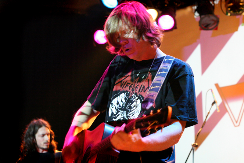 Thurston Moore (Sonic Youth) performed in front of some familiar friends at Showbox SoDo. The event was Virgin Airlines' promotional blitzkrieg to hype their new flight route between Seattle and Los Angeles.