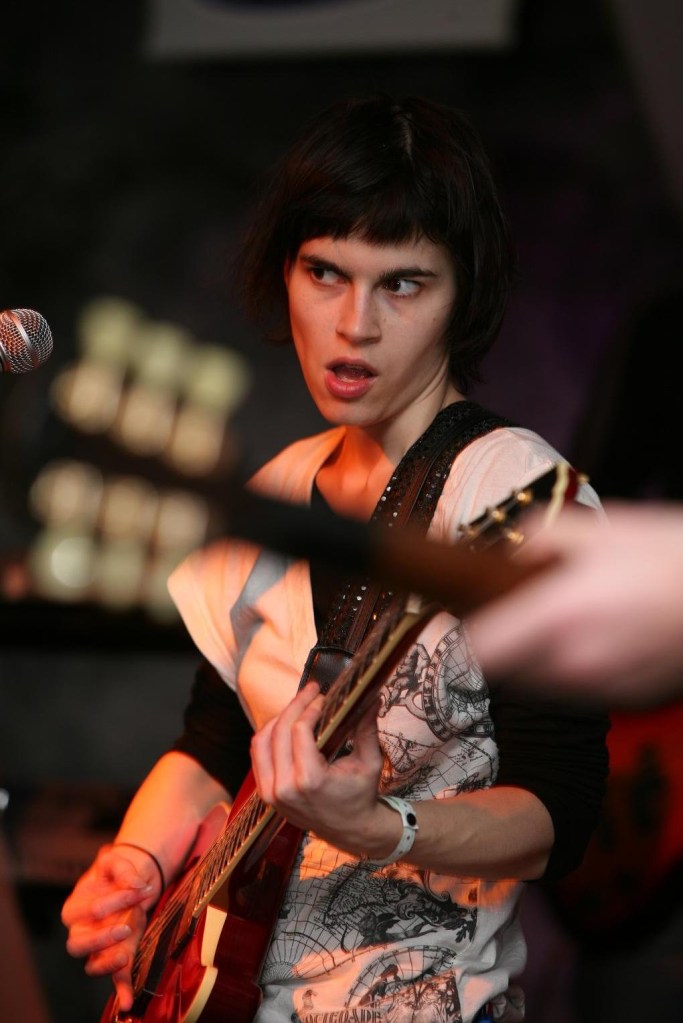 Kaki King at Club de Ville. Read more about Kaki King's set.