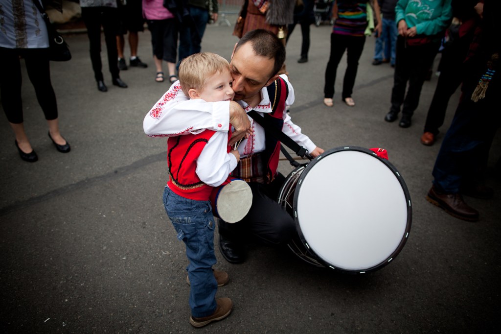 Seattle Center was a bustle of busking and dance this weekend as