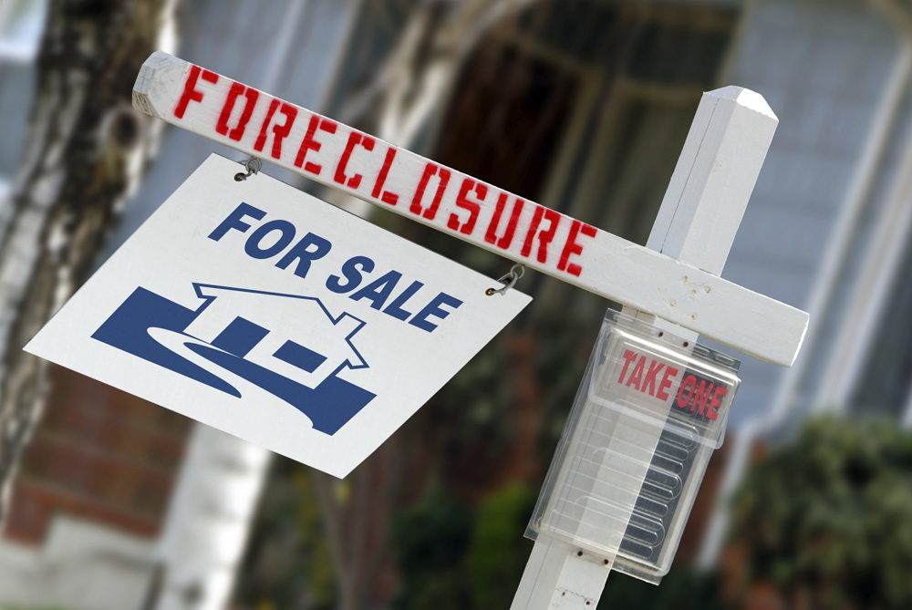 Home Foreclosure Sign