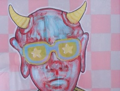 The princely Staga Roach has returned.